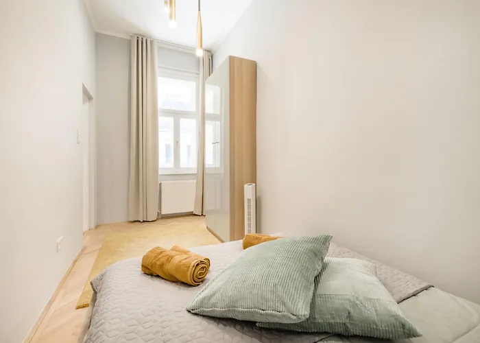 Elegant And Spacious Holiday Home