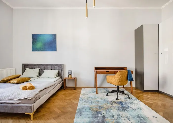 Elegant And Spacious Holiday Home